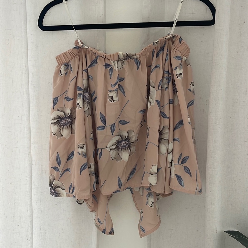 Lulus size M off shoulder top. Open back
